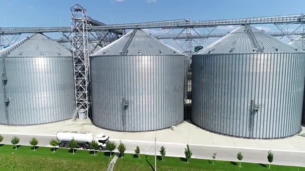 Modern Agricultural Manufacture Field Grain Elevators Storing Cereals Large Plant — Stock Video