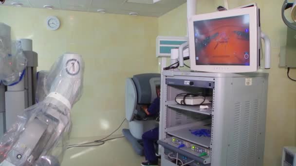 Operationssaal Der Roboterchirurgie Ein Roboter Für Chirurgische Operationen Roboter Chirurgie — Stockvideo