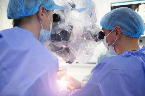 Quiiv Ucrânia Maio 2023 Operação Cirúrgica Cérebro Tratamento Aneurisma Cerebral — Fotografia de Stock