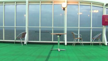 Riga - Stockholm, Letonya - İsveç - 2 Ağustos 2018: Video Set: Letonya 'dan İsveç' e giden bir deniz feribotu. Baltık Denizi 'nde feribotla yolcu taşımacılığı. Deniz feribotu - editörlük görüntüleri