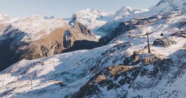Zermatt Suíça Filmagem Aérea Famosa Estância Esqui Zermatt Com Teleférico — Vídeo de Stock