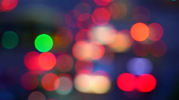 Перемещение Bokeh Круги Ночной Трафик Blur Traffic Car Light Bokeh — стоковое видео