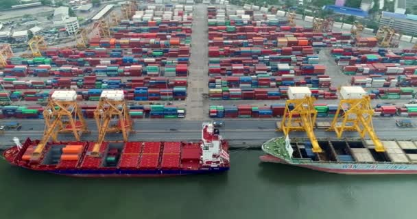 Vista Aerea Drone Navi Portacontainer Gru Sollevamento Nel Porto Bangkok — Video Stock