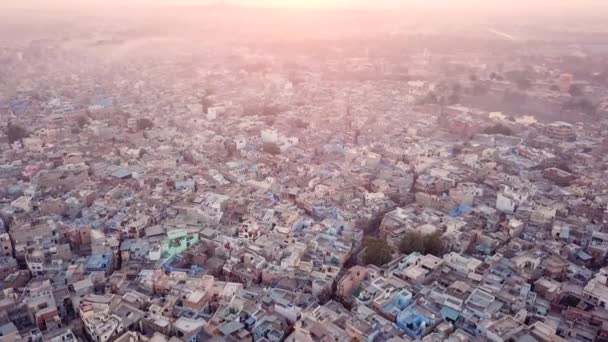 Vista Aérea Drone Aldea Blue City Jodhpur Rajasthan India Salida — Vídeos de Stock