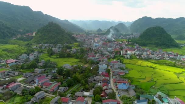 Luchtfoto Video Door Drone Paddy Velden Gelegen Tam Son Stad — Stockvideo
