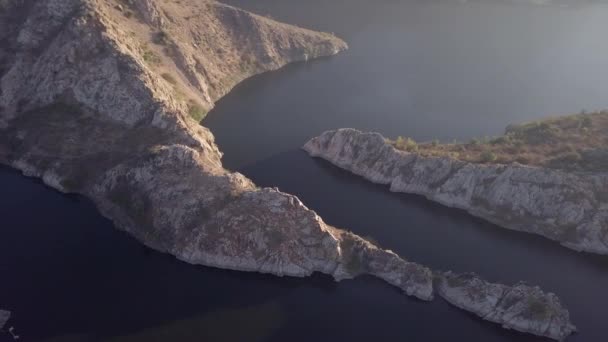 Vista Aérea Video Por Dron Bahubali Colina Montañas Rajasthan Udaipur — Vídeos de Stock