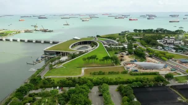 Вид Воздуха Беспилотник Marina Barrage Сингапуре — стоковое видео
