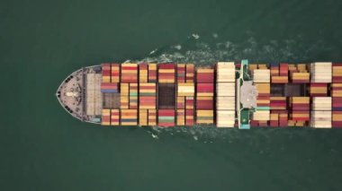 Hong Kong 'daki Ocean Container gemisinin 4k' lik hava görüntüsü..
