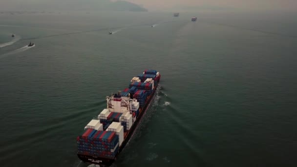Αεροφωτογραφία Drone Του Ocean Container Ship Στο Χονγκ Κονγκ — Αρχείο Βίντεο