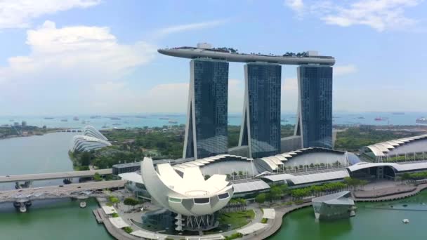 在空中俯瞰4K段新加坡摩天大楼与城市的景象 新加坡公司办公室 新加坡滨海湾中央商务区 2019 10新加坡 — 图库视频影像