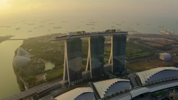 Drone Aerial View Video Marina Bay Sands Singapore City Skyline — Stock video