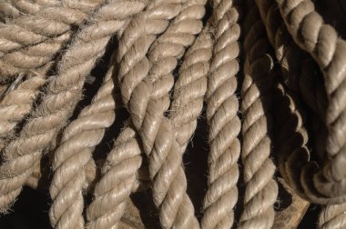 Eski ip yakın plan. Eski kalın ip, yakın plan.