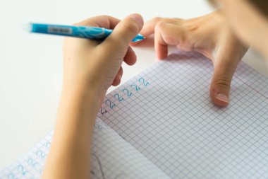 Çocuğun numaraları girdiği defterin görüntüsü