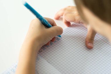 Çocuğun numaraları girdiği defterin görüntüsü