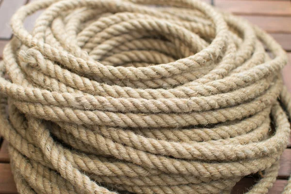 正しいロープ 正しいロープのクローズアップ — ストック写真