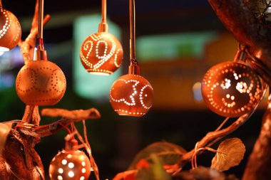 Yasothon Eyaleti 'nde yangın tuka geleneği.