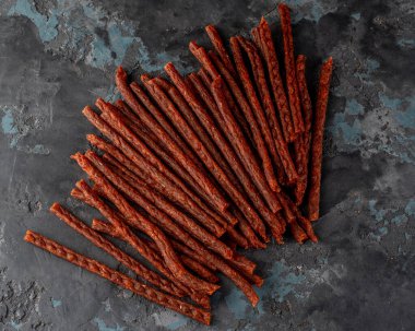 Tuzlu kurutulmuş balık havyarı. Bira için atıştırmalık.