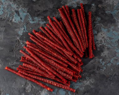 Tuzlu kurutulmuş balık havyarı. Bira için atıştırmalık.