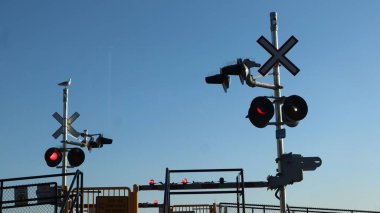 Benim lensimle British Columbia 'ya. Vancouver 'dan Beyaz Kaya' nın dingin mavilerine, her bir resim bu nefes kesici manzaranın eşsiz bir parçasını yakalıyor. Surrey 'nin büyüleyici manzaraları, Whistler' ın görkemli dağları ve Abbotsford 'un sakin alanları..