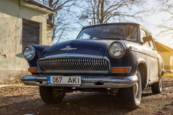 Mörkblå Gaz Parkerad Grusväg Klassisk Veteranbil Volga — Stockfoto