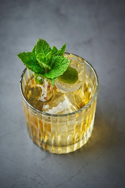 Whisky Cocktail Vidro Close — Fotografia de Stock