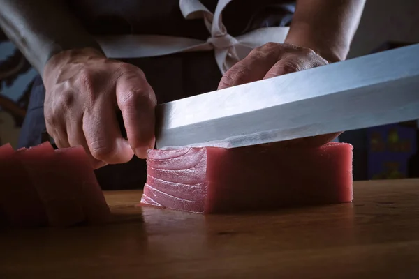 Male Hands Chef Cutting Delicious Loin Fresh Bluefin Tuna — Stock Photo, Image