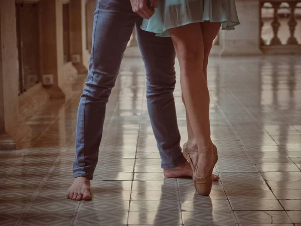 Faceless Woman Pointe Shoes Standing Barefoot Partner Jeans Tiled Floor — Stock Photo, Image