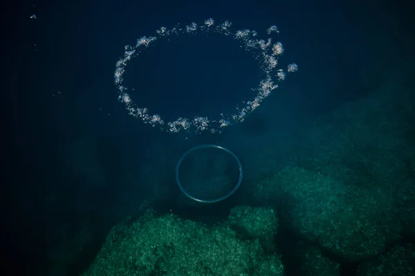 Dark Deep Seawater Stony Formations Bottom Transparent Bubbles Moving Circle — Stock Photo, Image