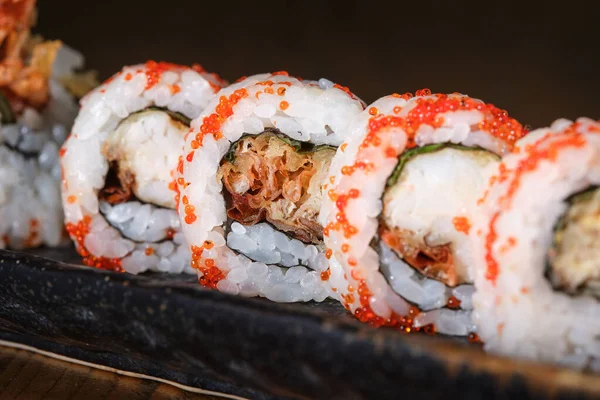 Served Delicious Set Japanese Uramaki Sushi Red Tobiko Roe Plate — Stock Photo, Image