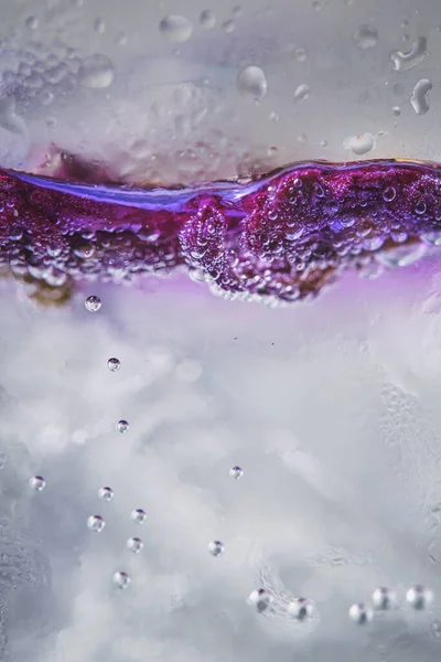 Ice Lilac Colored Tonic — Stock Photo, Image