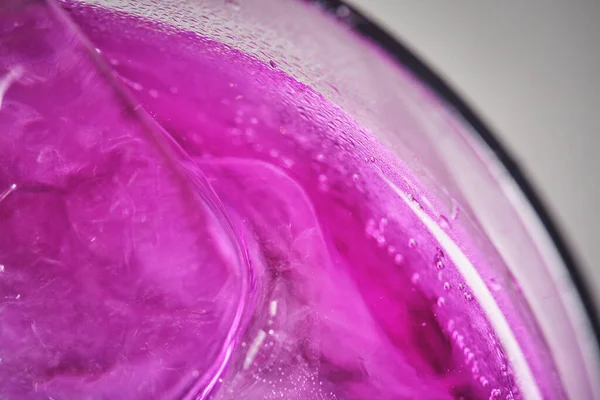 Refreshing Drink Purple Ice Dehydrated Orange Slice — Stock Photo, Image