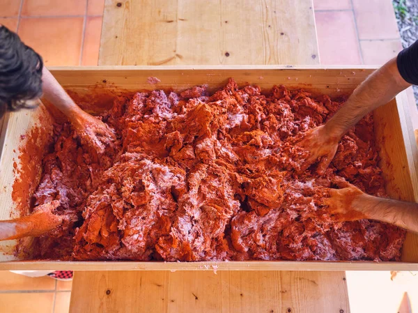 Unrecognizable Men Butchers Kneading Minced Meat Seasoning Spices Wooden Box — Stock Photo, Image