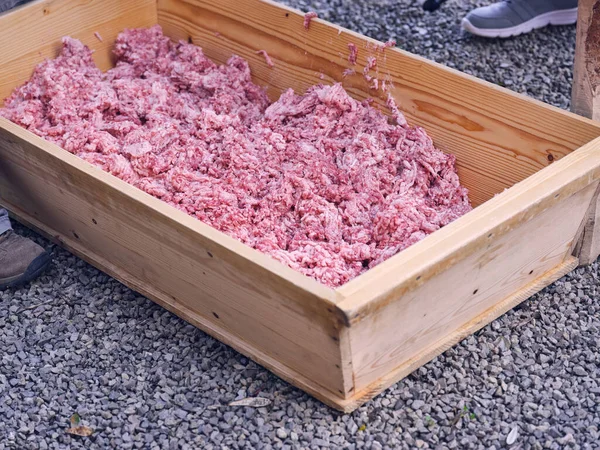 Side View Wooden Container Filled Pink Fresh Beef Minced Meat — Stock Photo, Image