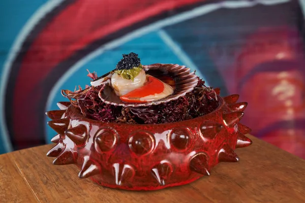 Appetizing Scallops Black Caviar Served Seashell Top Ceramic Bowl Modern — Stock Photo, Image