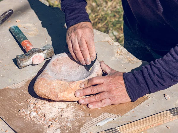 Crop Unrecognizable Elderly Artisan Using Sandpaper Grinding Solid Rock While — Stock Photo, Image
