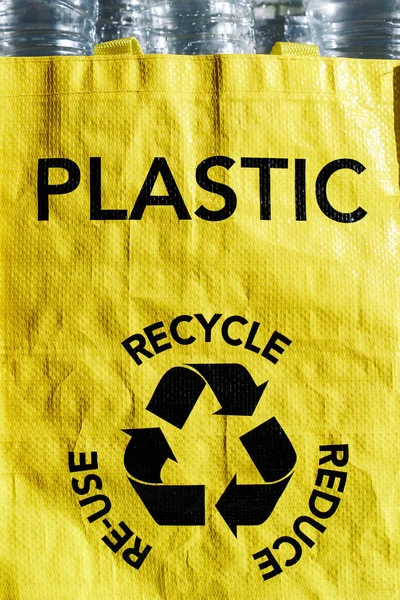 Yellow Bag Sorted Plastic Litter Sign Recycling Reuse Reducing Pollution — Stock Photo, Image
