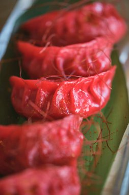 Restorandaki lezzetli Japon yemeklerinin stok fotoğrafı..