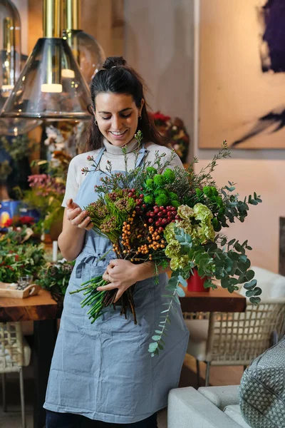 Professional Female Florist Blue Apron Smiling Looking Arranged Bouquet Blossoming — Stock Photo, Image