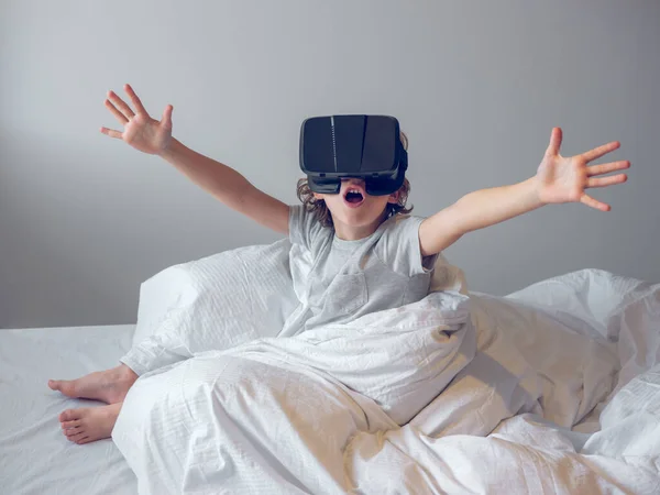 Amazed Little Barefoot Kid Wearing Virtual Reality Goggles Sitting Bed — Stock Photo, Image