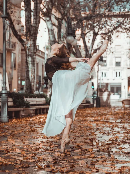 Side View Gentle Female White Ballet Skirt Standing Fallen Leaves — Stock Photo, Image