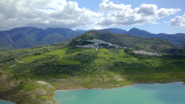Picturesque Drone View Calm Reservoir Located Lush Green Mountains White — Stock Video