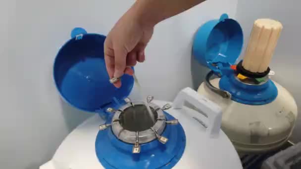 不妊クリニックのインテリアビュー 液体窒素 — ストック動画
