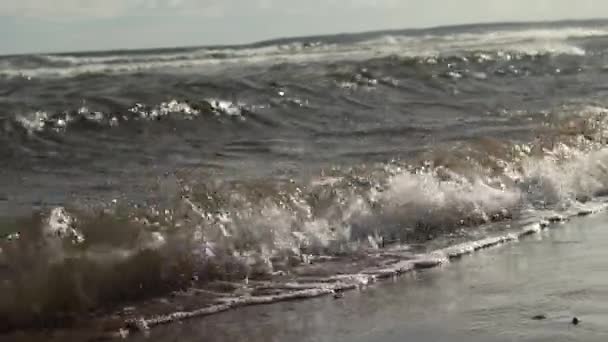 Fale Morskie Wybrzeżu Plaży — Wideo stockowe