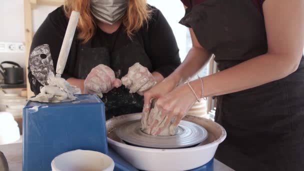 Footage Women Making Clay Pottery — Stock Video