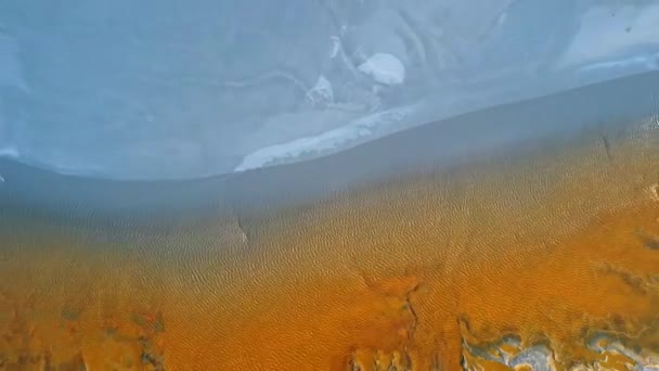 Εκπληκτική Θέα Drone Πολύχρωμα Ποτάμια Και Αμμώδη Εδάφη Στο Μεταλλευτικό — Αρχείο Βίντεο