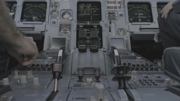 Vista Desde Interior Cabina Aviones Reales Disparo Diurno — Vídeo de stock
