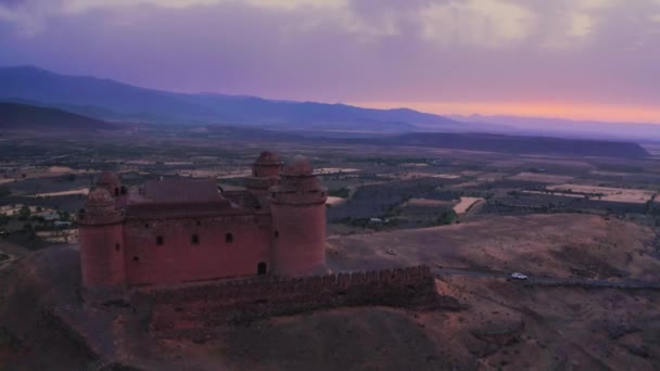 令人垂涎的拉卡拉哈拉城堡的空中景观 以日出时的潘托斯城堡而闻名 — 图库视频影像