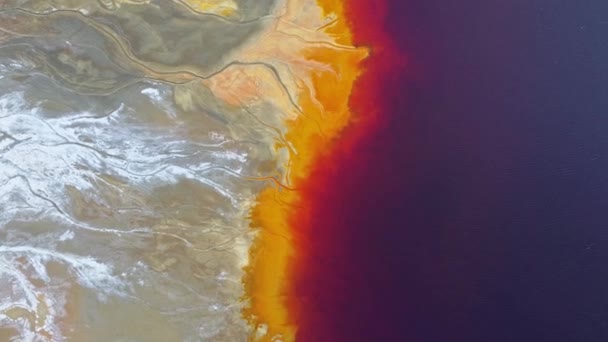 Impresionante Vista Drones Coloridos Ríos Terrenos Arenosos Parque Minero Ubicado — Vídeo de stock