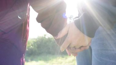 Romantik cennette kalan birkaç lezbiyen kız arkadaş.