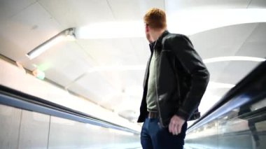 Metro 'daki adam. 